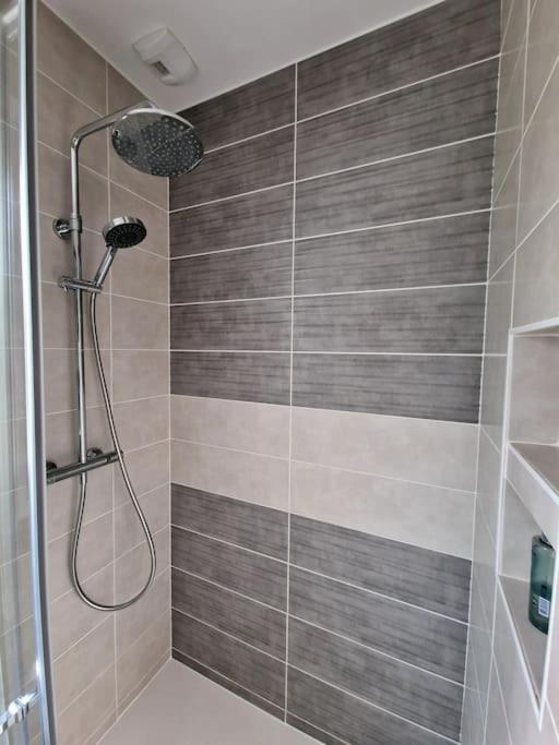 Coeur De Village Commerces Proximite Center Parcs Les-Trois-Moutiers Екстериор снимка